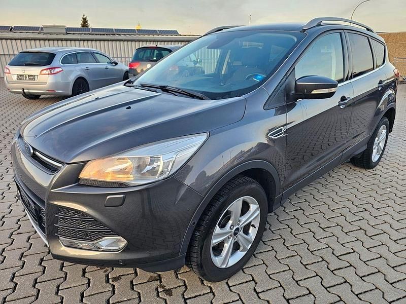 Grau Gebraucht 2016 Ford Kuga SYNC Edition SUV | 7.190 € (Superpreis) - Bild 1/4