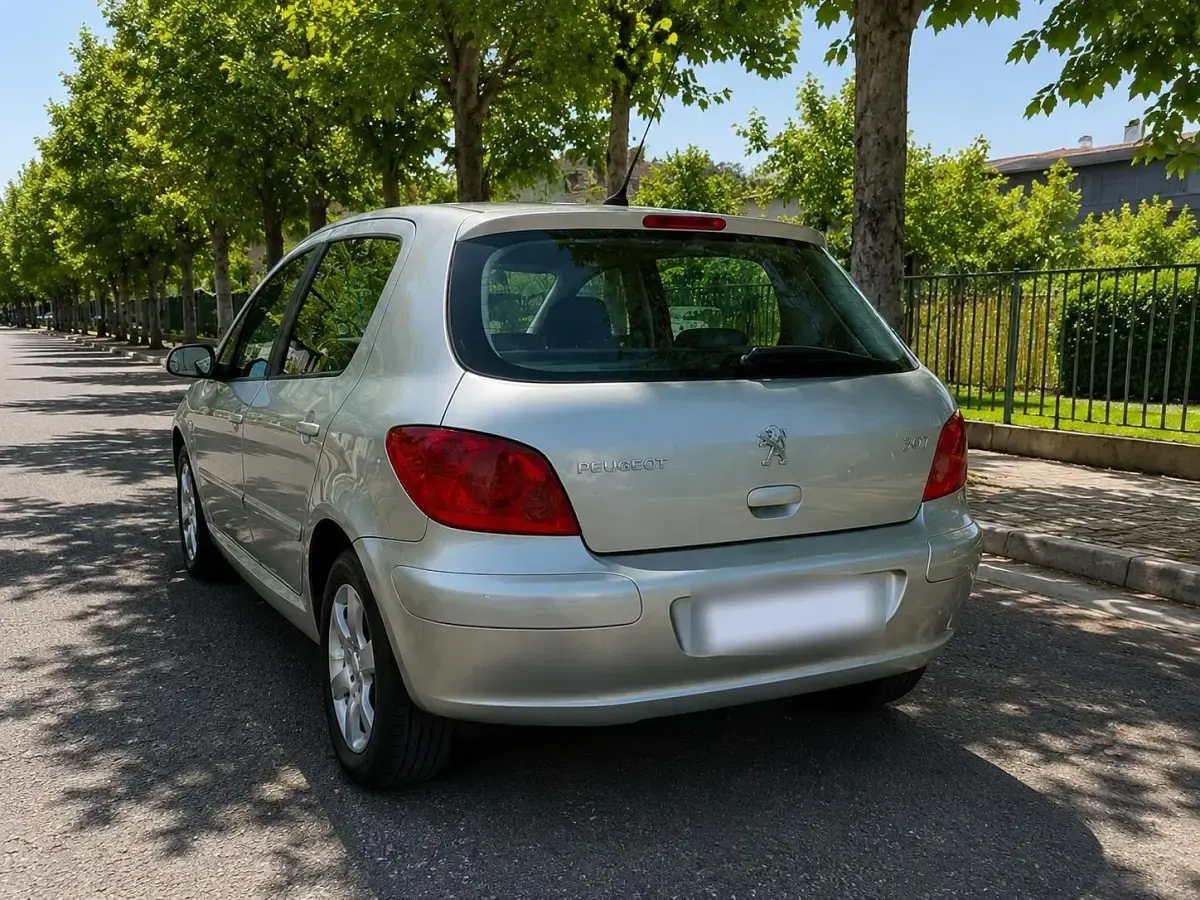 Gebraucht Peugeot 307 109 PS (80 kW) 2008 Beige Kleinwagen