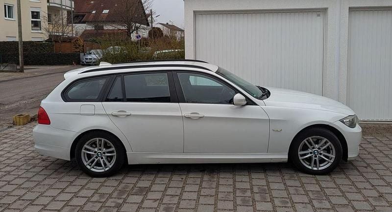 Gebraucht BMW 316 116 PS (85 kW) 2010 Weiß Kombi