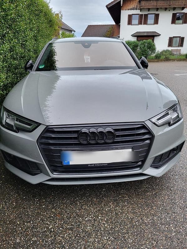 Gebraucht Audi A4 S-Line 190 PS (139 kW) 2018 Andere farben Kombi
