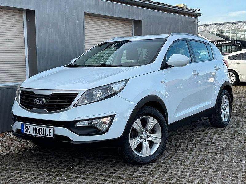 Weiß Gebraucht 2013 Kia Sportage Attract SUV | 5.999 € (Guter Preis) - Bild 1/4