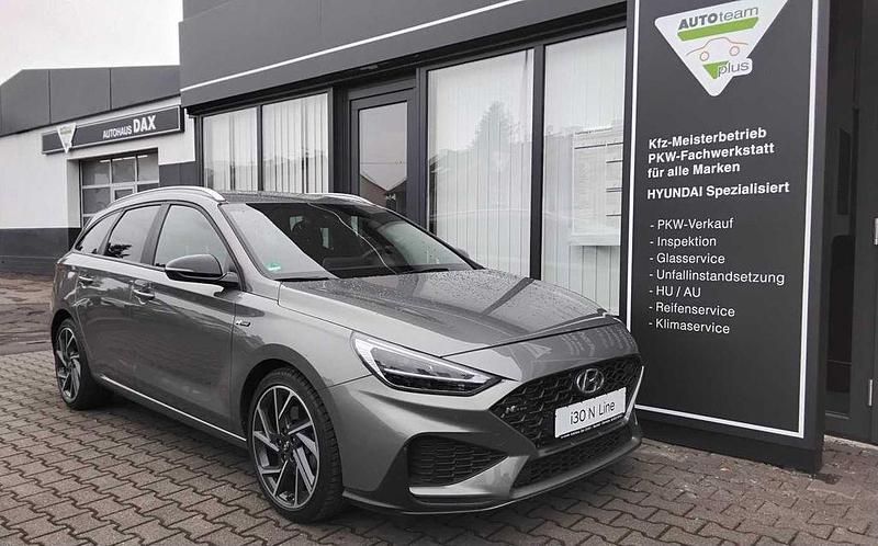 Grau Gebraucht 2020 Hyundai i30 N Line Limousine | 17.990 € - Bild 1/3