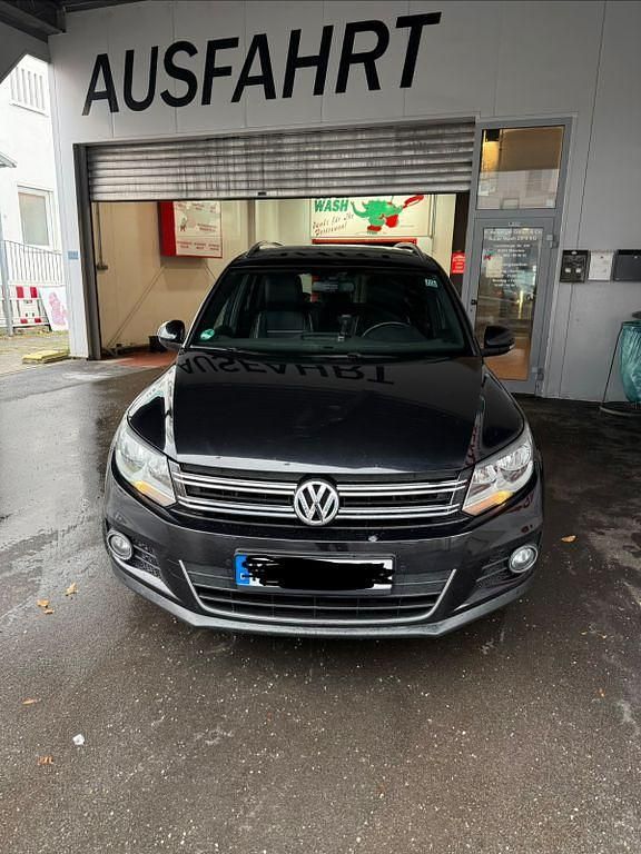 Schwarz Gebraucht 2014 VW Tiguan Life SUV | 11.000 € (Guter Preis) - Bild 1/4
