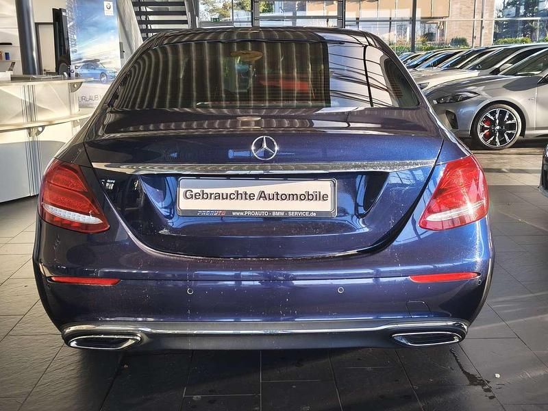 Gebraucht Mercedes E350 258 PS (189 kW) 2017 Cavansitblau  lack Limousine