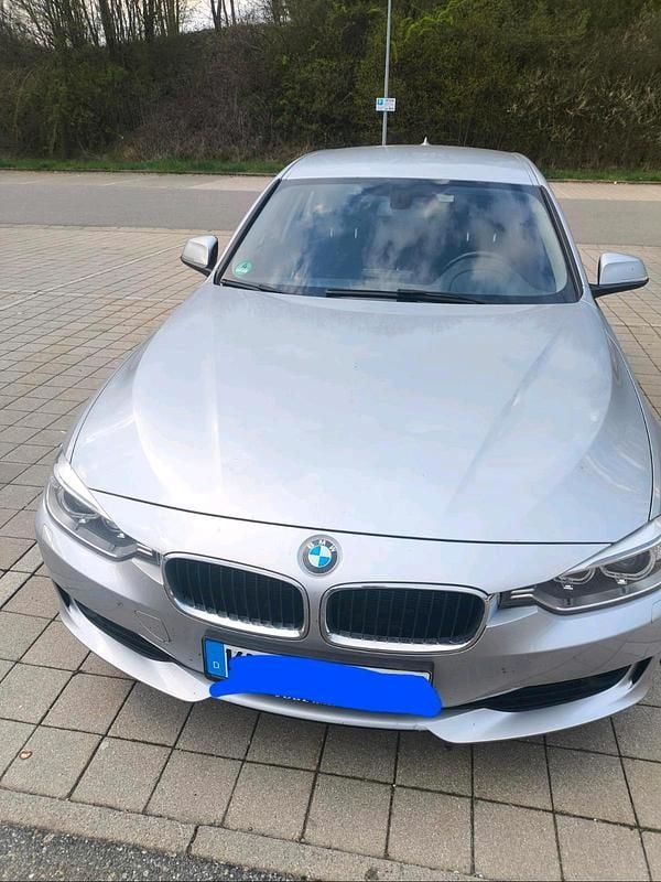 Second-hand BMW 318 143 CP (105 kW) 2014 Argintiu Break