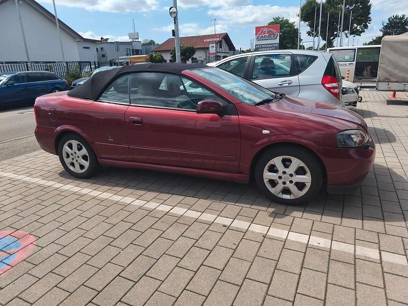 Gebraucht Opel Astra Cabriolet Edition 147 PS (108 kW) 2002 Rot Cabrio
