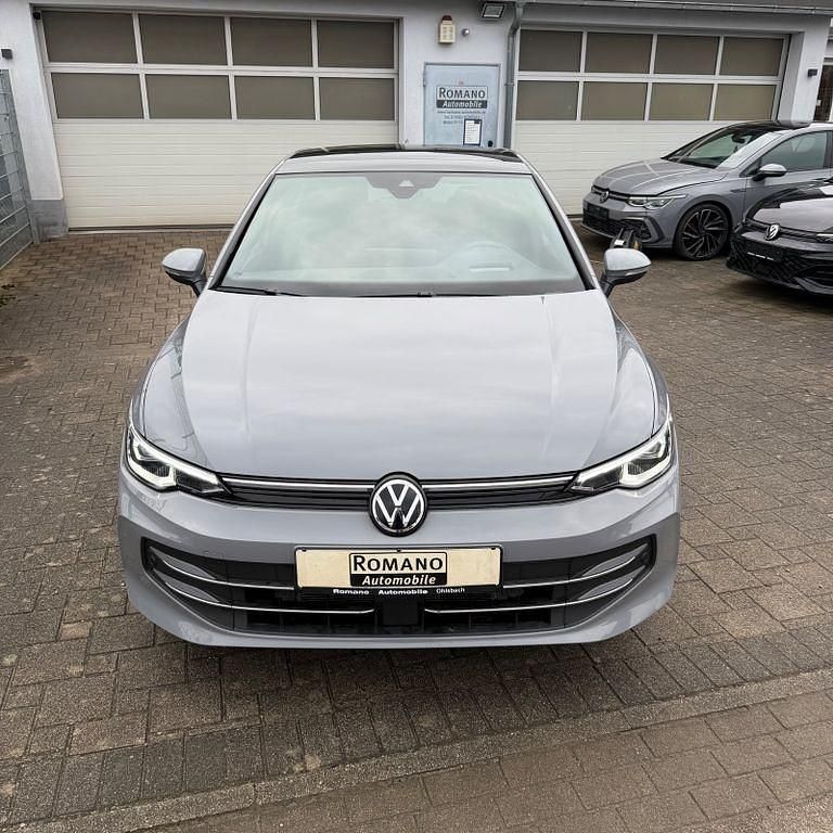Gebraucht VW Golf VIII Edition 150 PS (110 kW) 2024 Grau Limousine