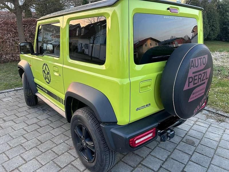 Gebraucht Suzuki Jimny 102 PS (75 kW) 2019 Gelb SUV