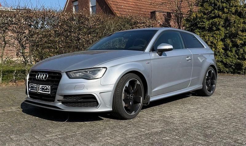 Gebraucht Audi A3 S-Line 125 PS (91 kW) 2015 Silber Limousine