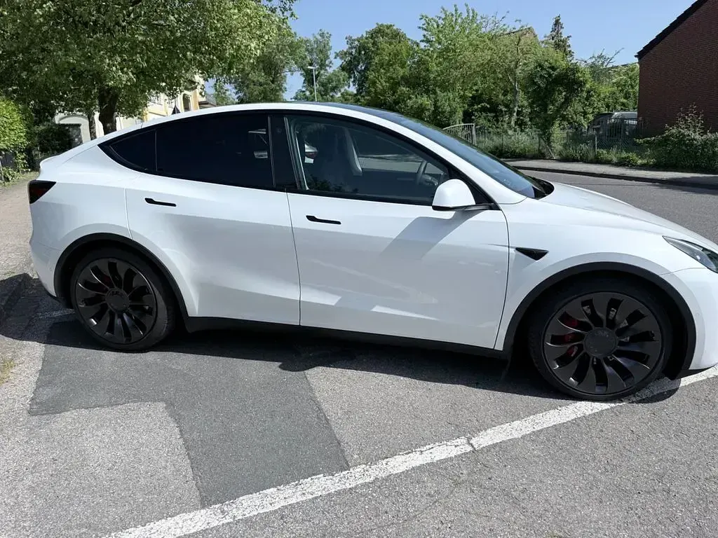 Gebraucht Tesla Model Y Performance 392 kW (533 PS) 2022 Weiß SUV