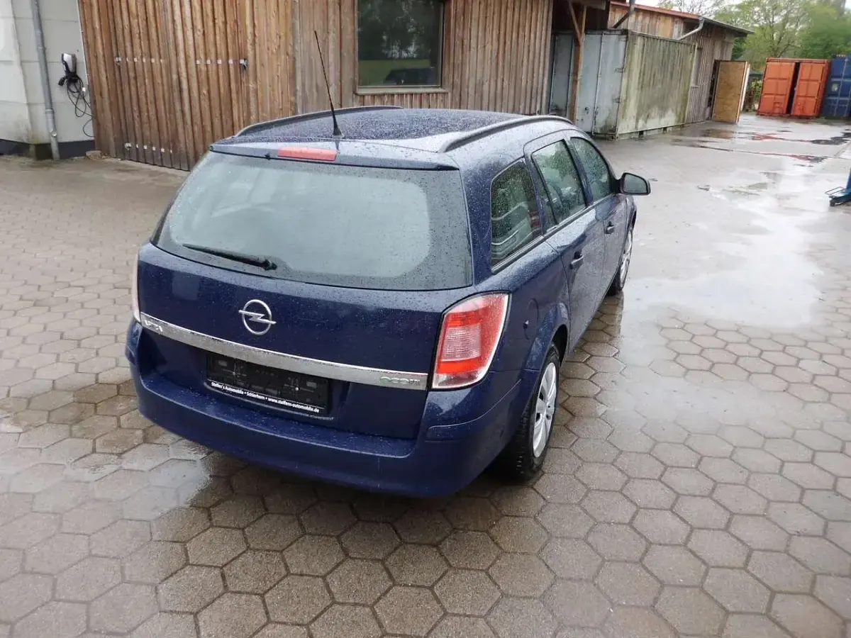 Gebraucht Opel Astra Selection 90 PS (66 kW) 2009 Royal blau (s2) Kombi