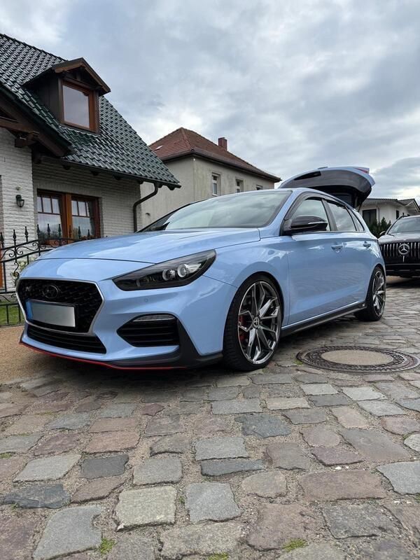 Blau Gebraucht 2019 Hyundai i30 Limousine | 17.000 € (Superpreis) - Bild 1/4