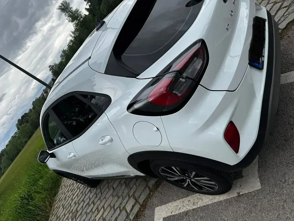 Usado Ford Puma Titanium 125 HP (91 kW) 2022 Branco SUV