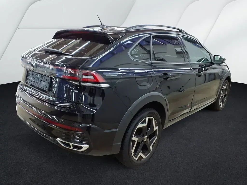 Gebraucht VW Taigo R-line 150 PS (110 kW) 2025 Deep black perleffekt (metallic) SUV