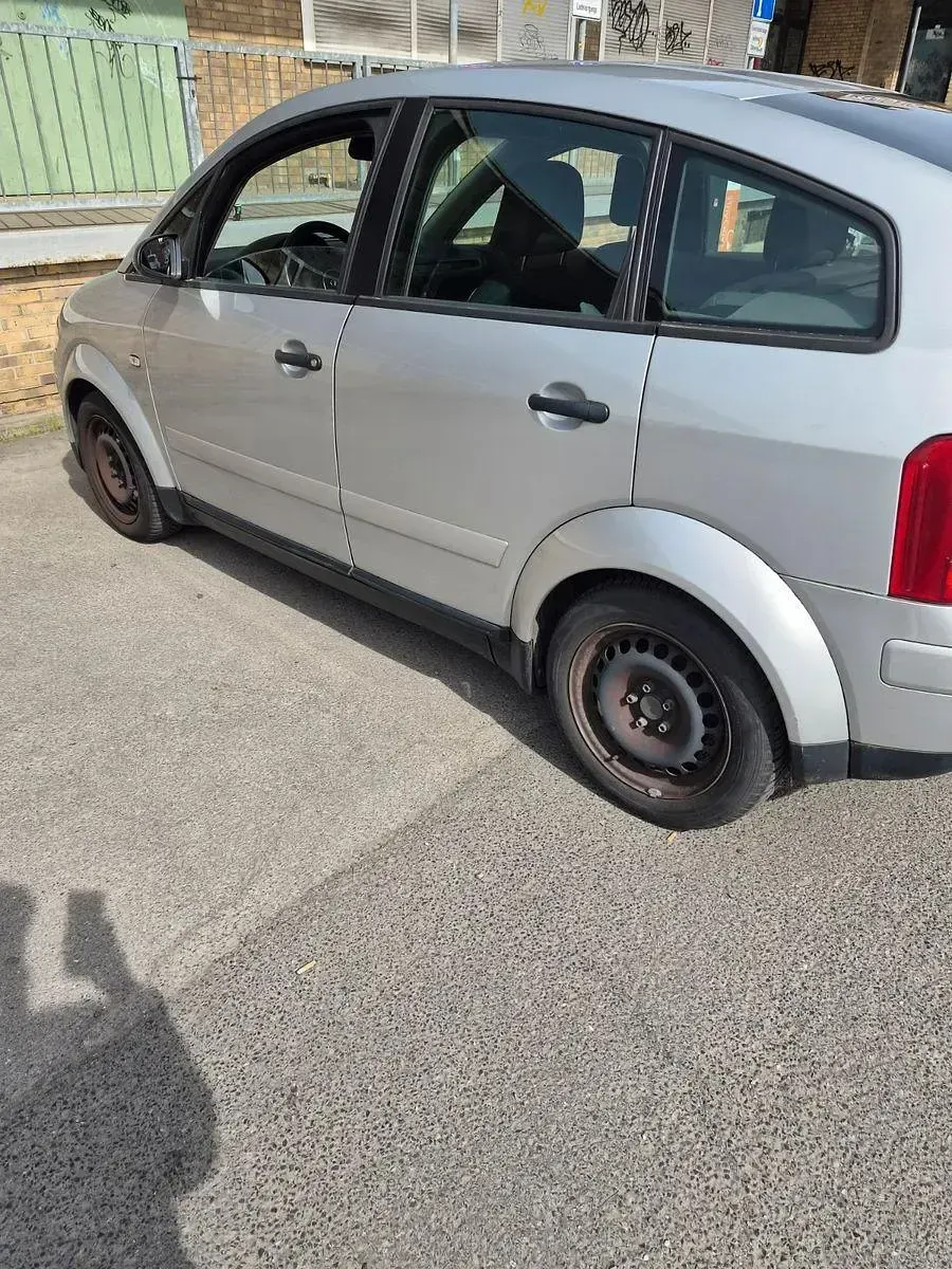 Gebraucht Audi A2 75 PS (55 kW) 2001 Silber Kleinwagen