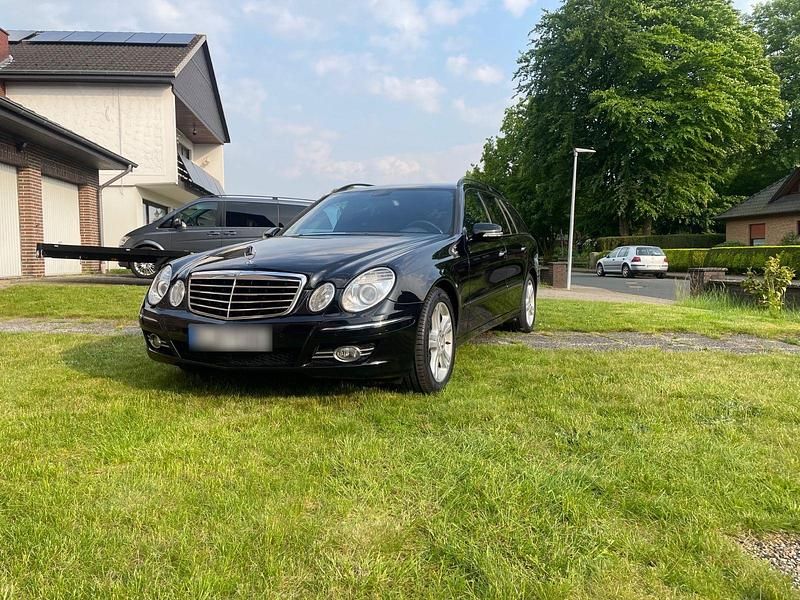 Gebraucht Mercedes E280 Avantgarde 231 PS (169 kW) 2007 Schwarz Kombi