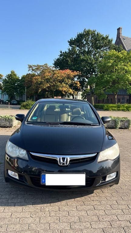 Schwarz Gebraucht 2006 Honda Civic Hybrid Limousine | 4.500 € (Fairer Preis) - Bild 1/4
