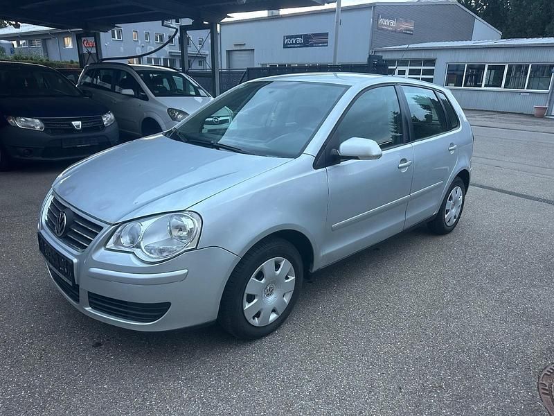 Silber Gebraucht 2008 VW Polo Limousine | 1.799 € (Fairer Preis) - Bild 1/4