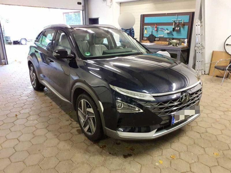 Grau Gebraucht 2022 Hyundai Nexo SUV | 19.900 € (Superpreis) - Bild 1/4
