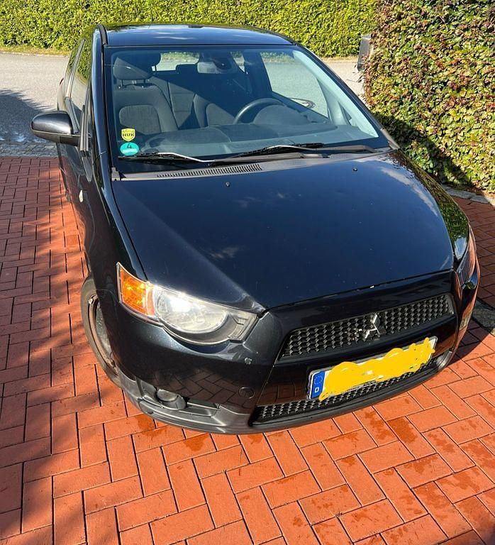 Schwarz Gebraucht 2010 Mitsubishi Colt Limousine | 1.000 € (Superpreis) - Bild 1/4