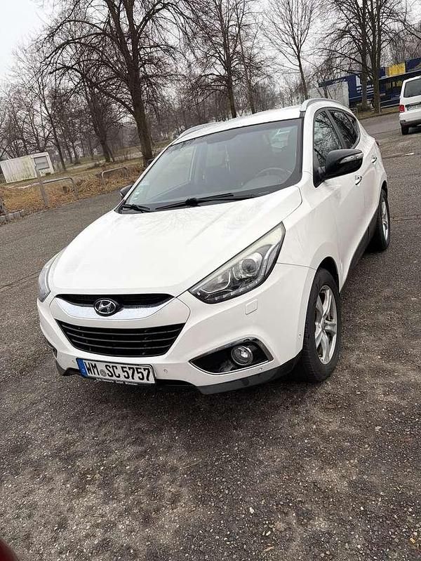 Gebraucht Hyundai ix35 Style 184 PS (135 kW) 2014 Weiß SUV