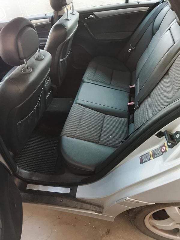 Gebraucht Mercedes C270 170 PS (125 kW) 2004 Grau Kombi