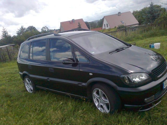 Gebraucht Opel Zafira Edition 200 PS (147 kW) 2001 Schwarz metallic Van / Kleinbus