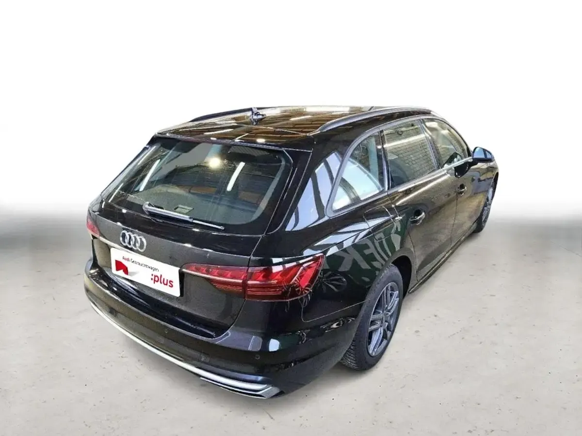 Gebraucht Audi A4 Advanced 163 PS (119 kW) 2023 Schwarz Kombi