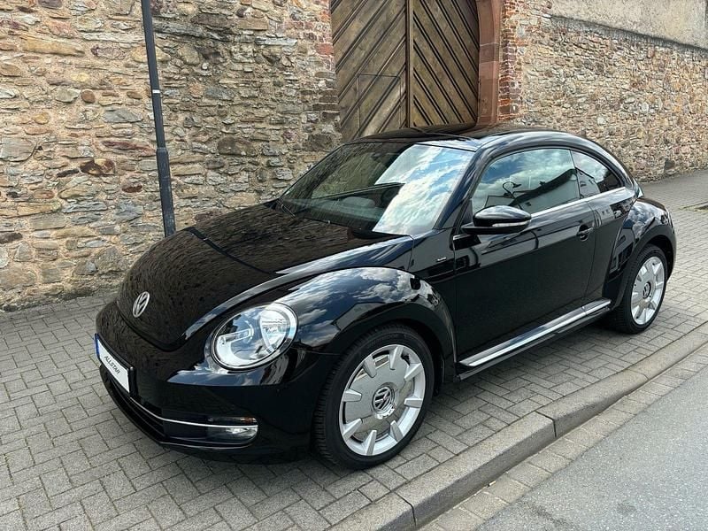 Schwarz Gebraucht 2016 VW Beetle Allstar Kleinwagen | 13.300 € (Guter Preis) - Bild 1/4