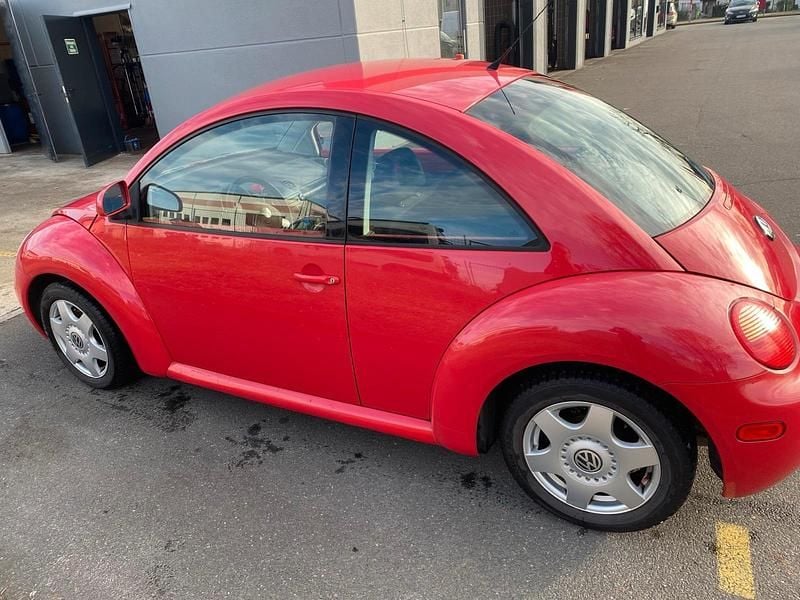Gebraucht VW New Beetle 115 PS (84 kW) 1998 Rot Kleinwagen