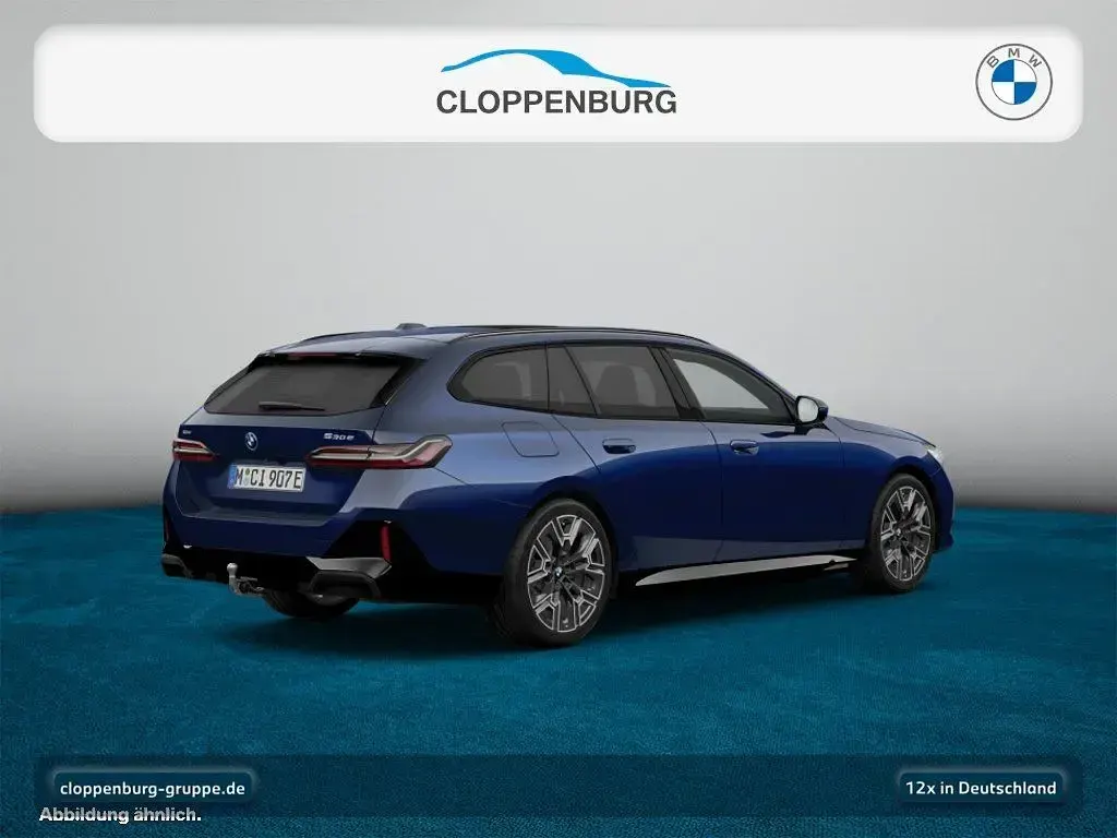 Gebraucht BMW 530e M Sport 299 PS (219 kW) 2025 Blau Kombi