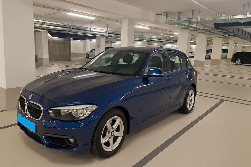 Blau Gebraucht 2016 BMW 116 Kleinwagen | 9.500 € (Guter Preis) - Bild 1/4