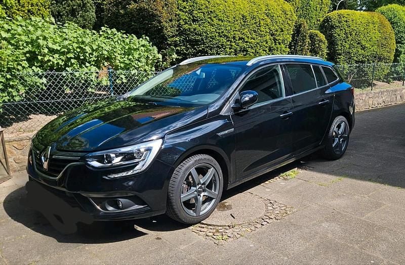 Schwarz Gebraucht 2019 Renault Mégane GrandTour GT Kombi | 8.690 € (Superpreis) - Bild 1/4