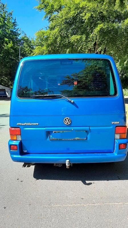 Second-hand VW T4 102 CP (75 kW) 2002 Albastru Van