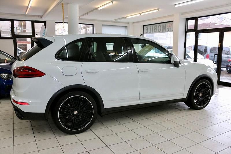 Gebraucht Porsche Cayenne 262 PS (192 kW) 2016 Weiß SUV