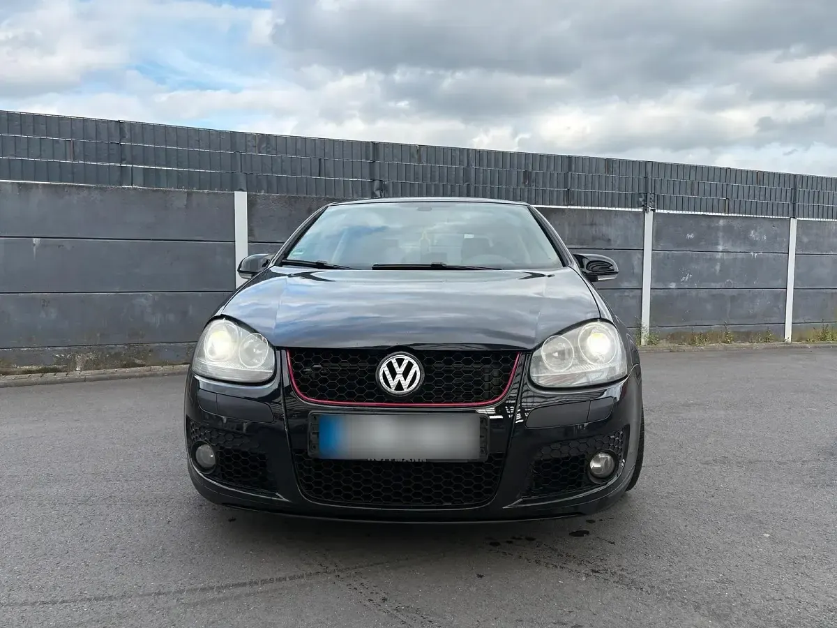 Używany VW Golf R-line 140 KM (102 kW) 2006 Czarny Coupe