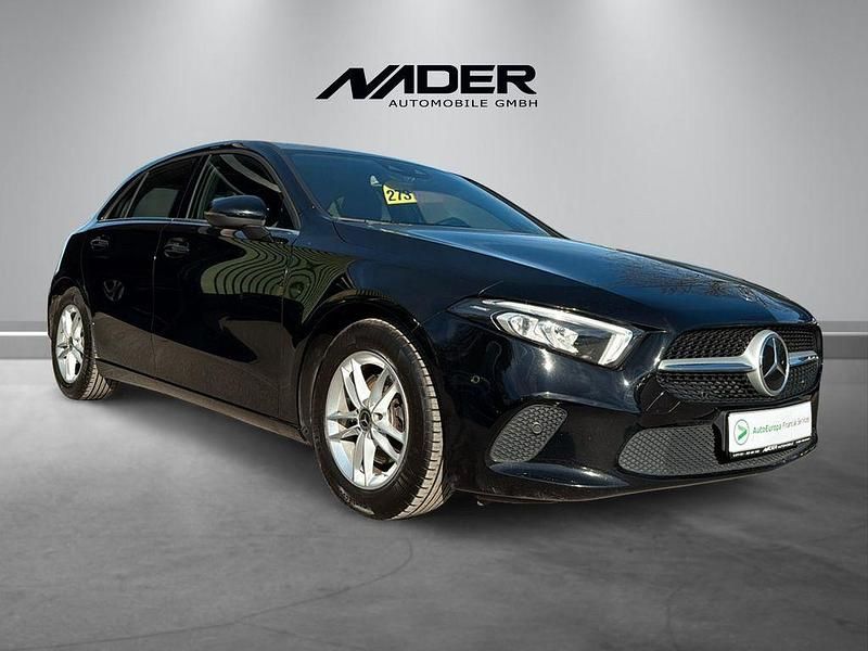 Gebraucht Mercedes A180 136 PS (100 kW) 2019 Schwarz Limousine