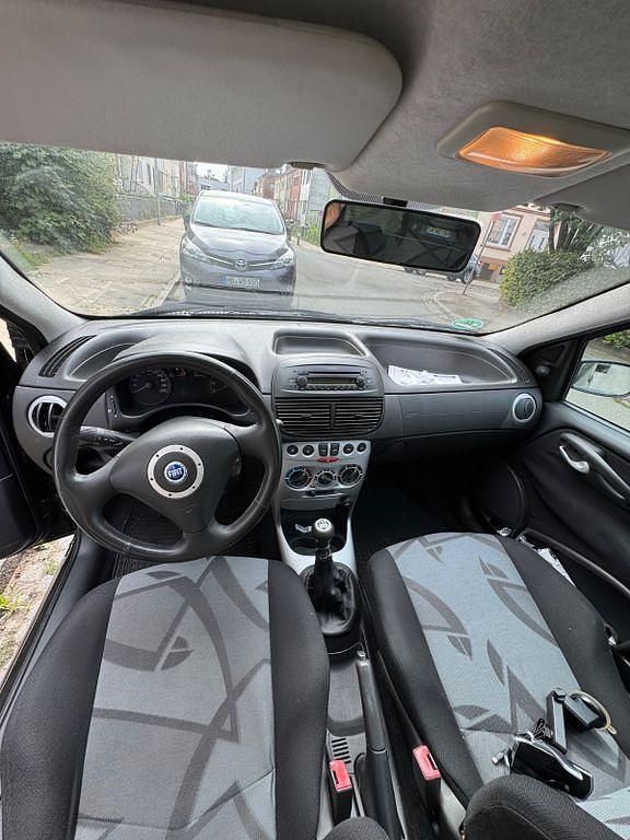 Schwarz Gebraucht 2003 Fiat Punto Active Kleinwagen | 1.500 € (Fairer Preis) - Bild 1/4