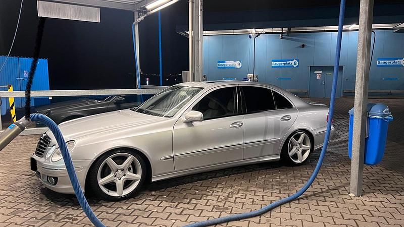 Gebraucht Mercedes E300 211 PS (155 kW) 2008 Silber Limousine