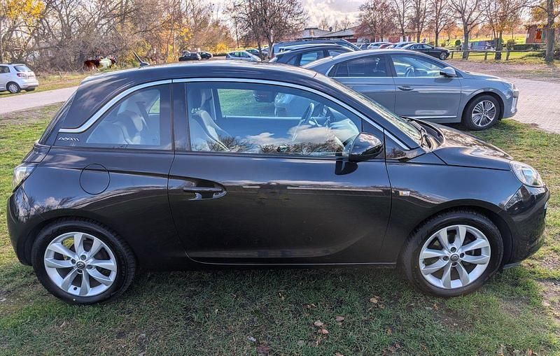 Gebraucht Opel Adam 69 PS (50 kW) 2014 Schwarz Kleinwagen