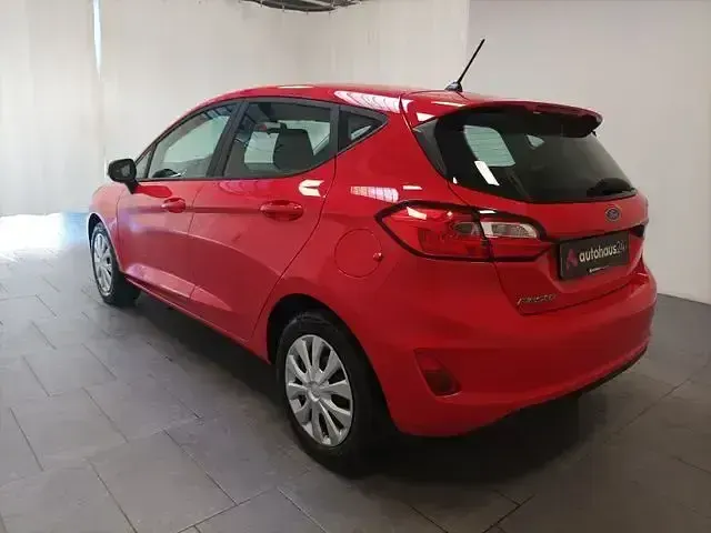 Gebraucht Ford Fiesta Trend 101 PS (74 kW) 2022 Rot Kleinwagen