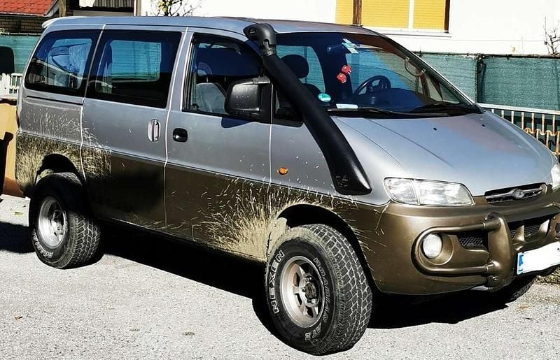 Gebraucht 1998 Hyundai H-1 Van | 9.590 € - Bild 1/4