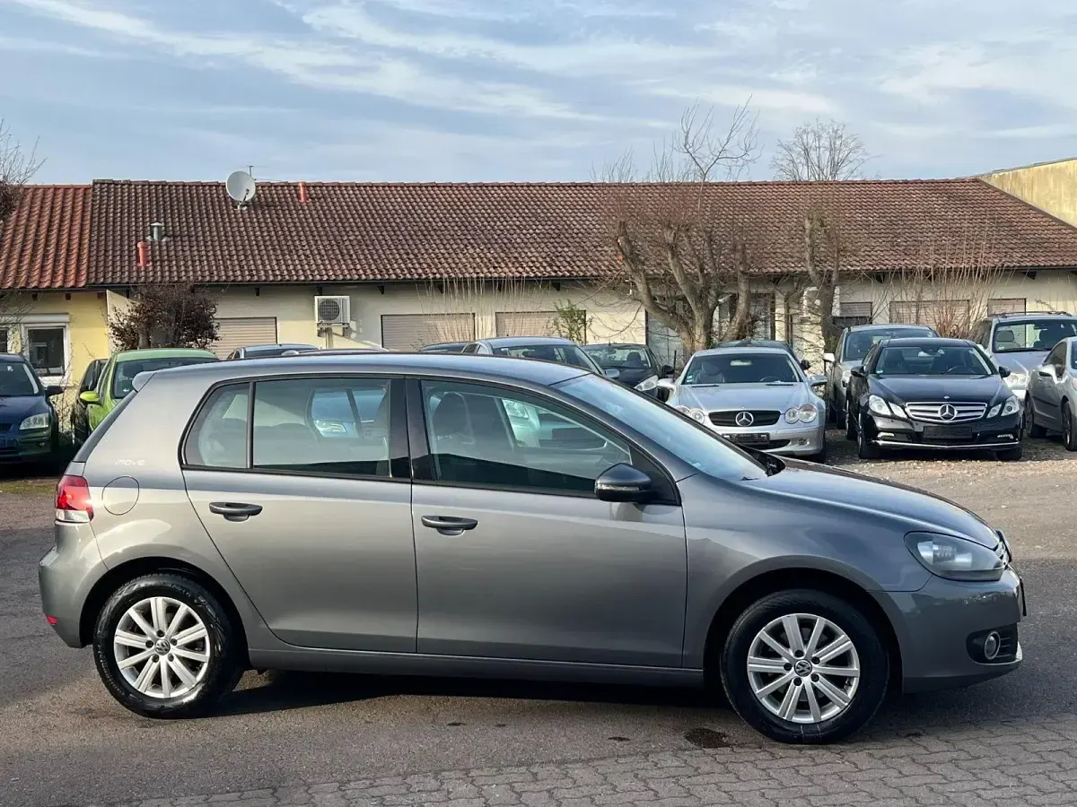 Gebraucht VW Golf VII Move 80 PS (58 kW) 2012 Grau Limousine