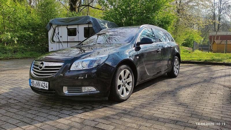 Gebraucht Opel Insignia 160 PS (117 kW) 2013 Schwarz Kombi