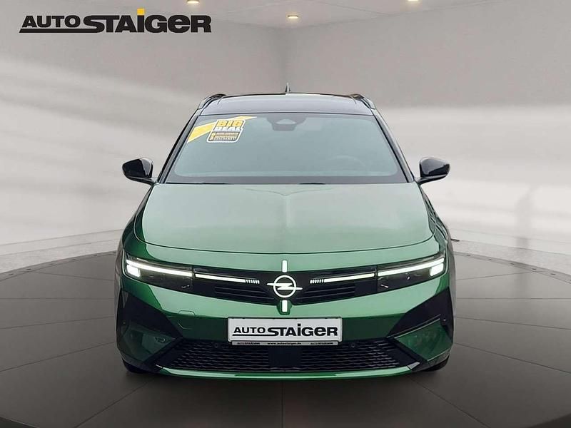 Neu Opel Astra Ultimate 145 PS (106 kW) 2026 Klover grün ( metallic ) Kombi
