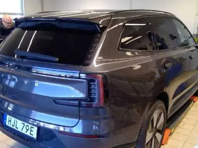 Occasion Volvo EX90 Plus 300 kW (408 ch) 2025 Gris SUV