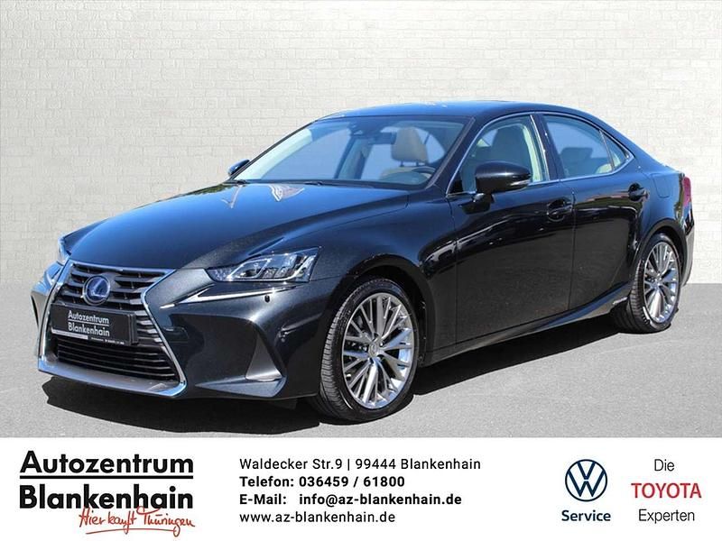 Graphite black gf Gebraucht 2019 Lexus IS300 Luxury Line Limousine | 30.990 € - Bild 1/4