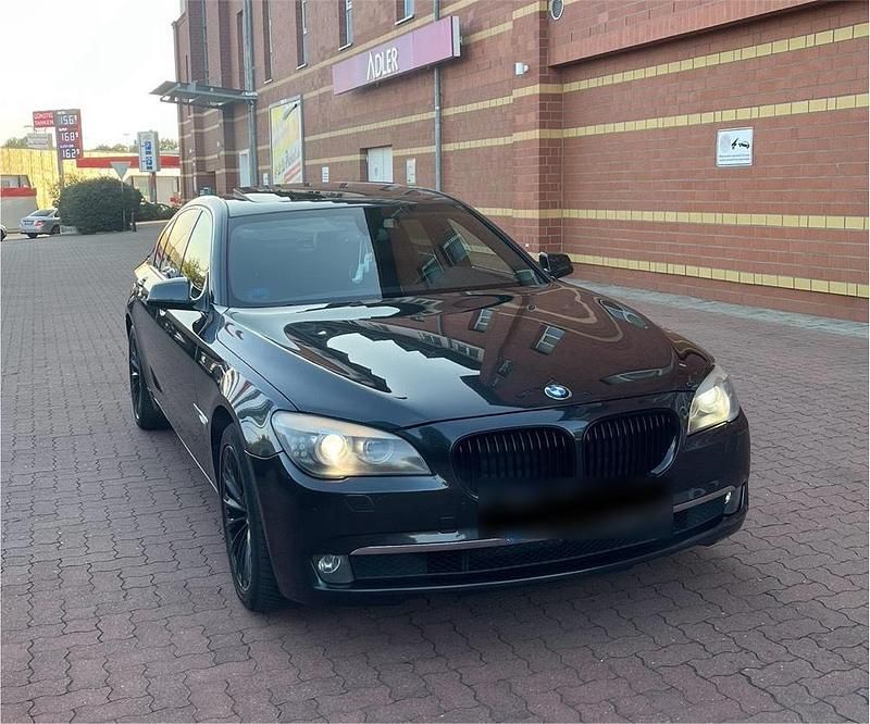 Gebraucht BMW 730 284 PS (208 kW) 2010 Schwarz Limousine