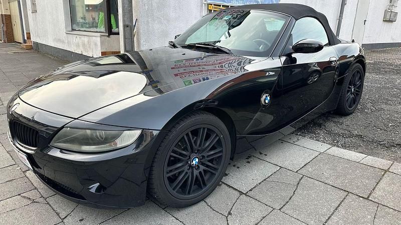 Gebraucht BMW Z4 Sport Line 170 PS (125 kW) 2005 Schwarz Cabrio