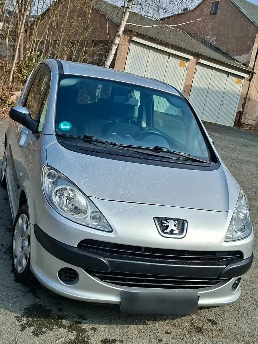 Gebraucht Peugeot 1007 80 PS (58 kW) 2006 Silber Van / Kleinbus